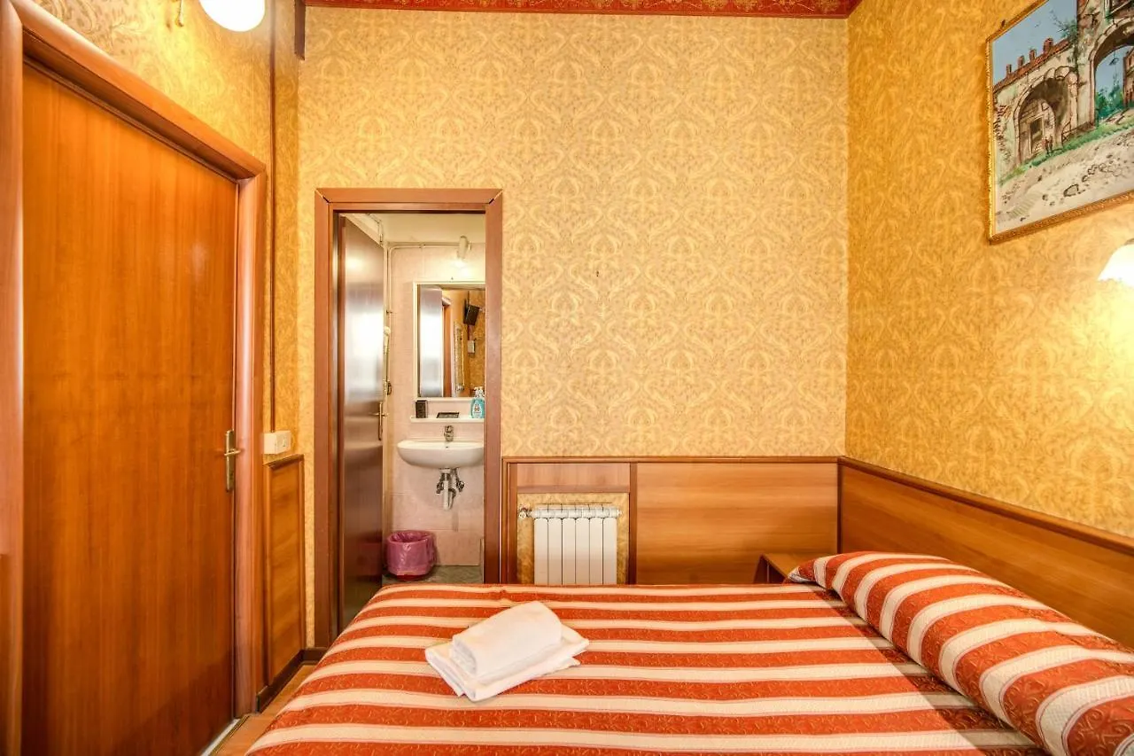 Hotel Artromano Italy