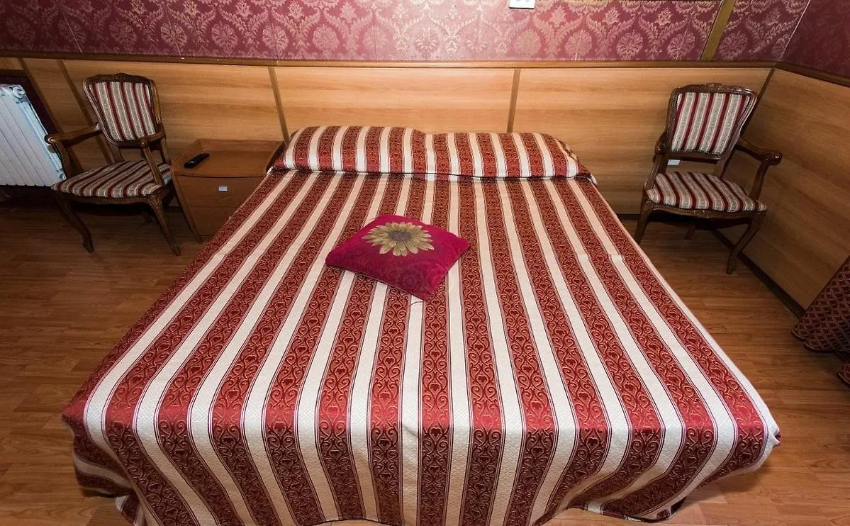 Hotel Artromano Rzym